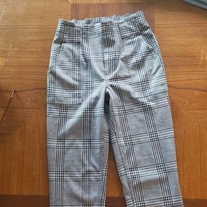 Vylette plaid women's size 1 pants